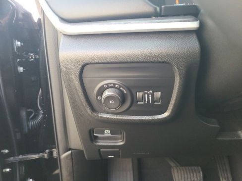 Used 2023 Jeep Grand Cherokee L Limited image 26