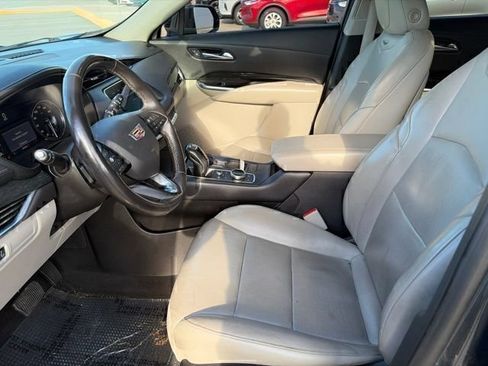 Used 2019 Cadillac XT4 Premium Luxury FWD image 9