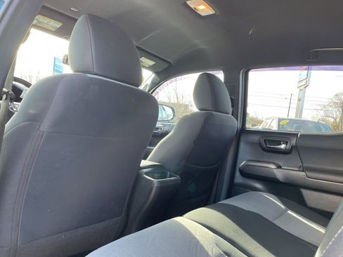 Used 2021 Toyota Tacoma TRD Sport w/ Technology Package image 42