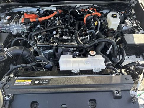 Used 2025 Toyota 4Runner Limited AWD/4WD image 30