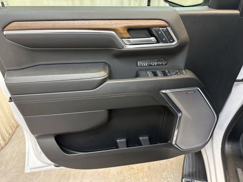 Certified 2024 Chevrolet Silverado 1500 High Country image 26
