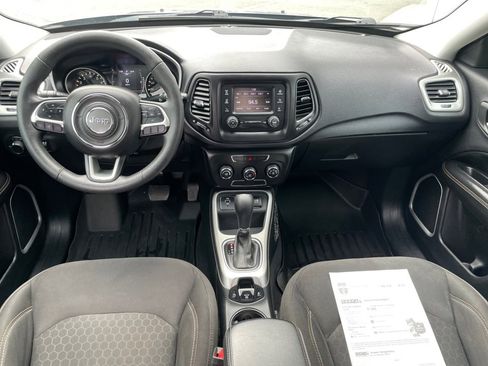 Used 2018 Jeep Compass Sport image 17