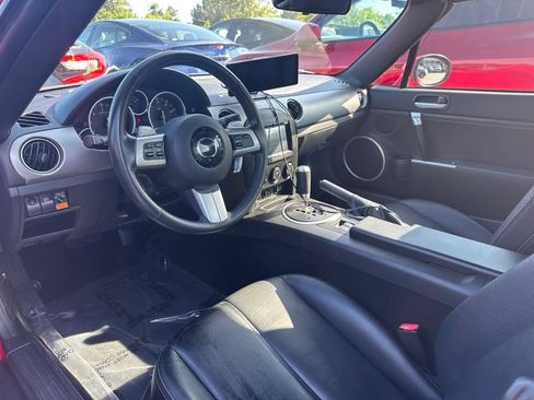Used 2007 MAZDA MX-5 Miata Grand Touring w/ Premium Pkg RWD image 3