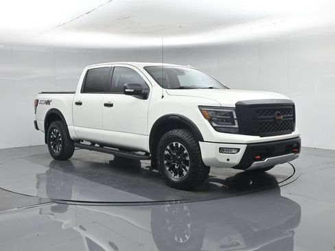 Used 2021 Nissan Titan PRO-4X w/ Pro-4x Convenience Package AWD/4WD image 58