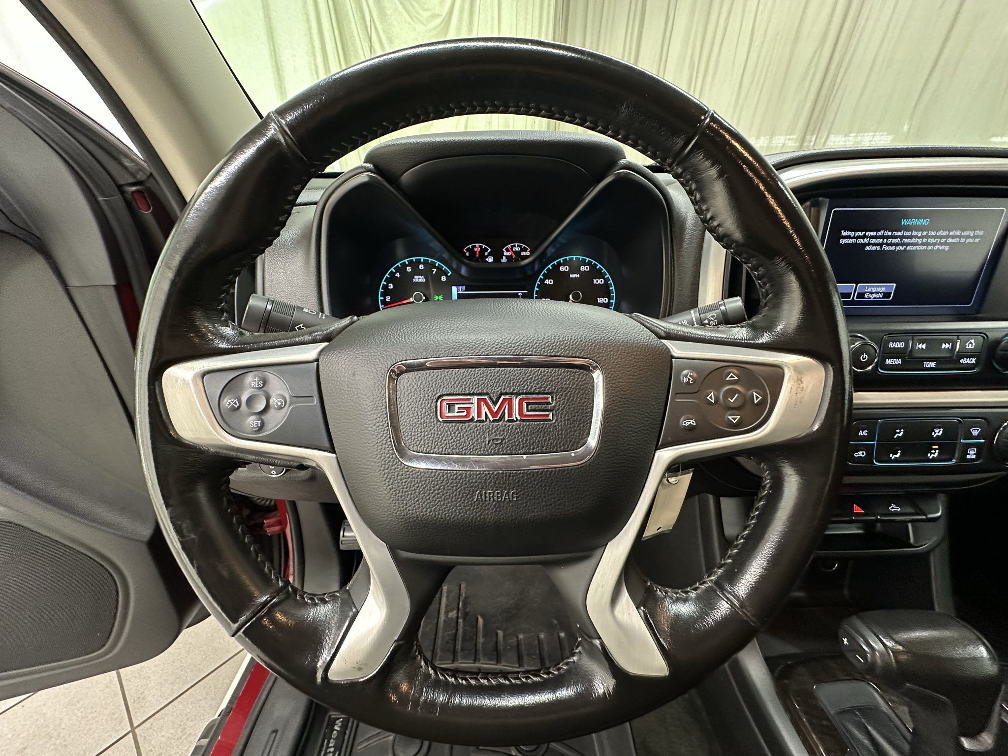 Used 2017 GMC Canyon SLE w/ SLE Convenience Package RWD image 28