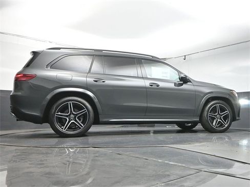 New 2026 Mercedes-Benz GLS 450 4MATIC image 41