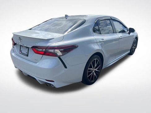 Used 2024 Toyota Camry SE FWD image 5