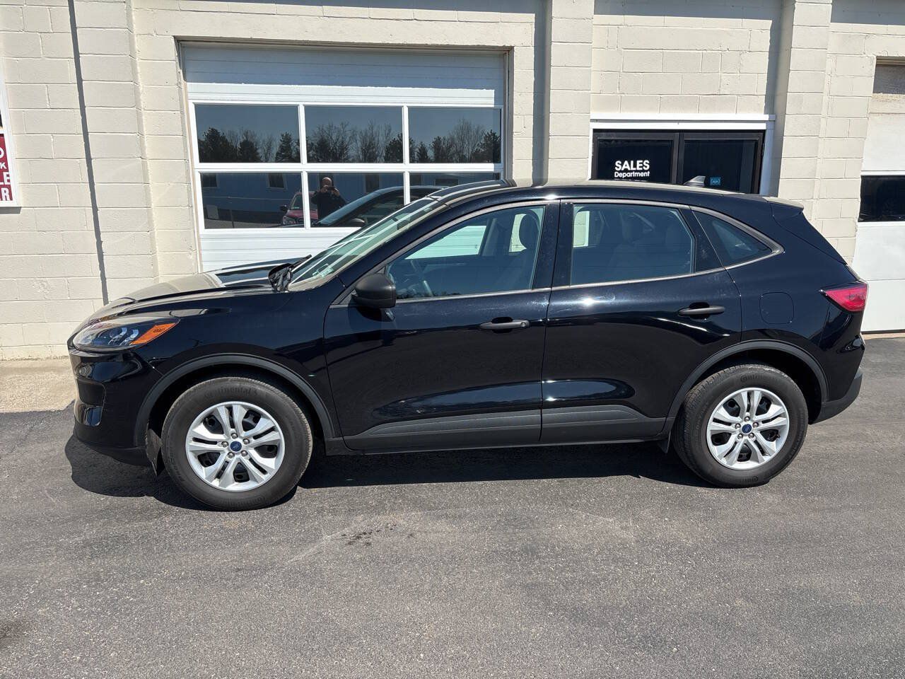 Used 2022 Ford Escape S AWD/4WD image 6