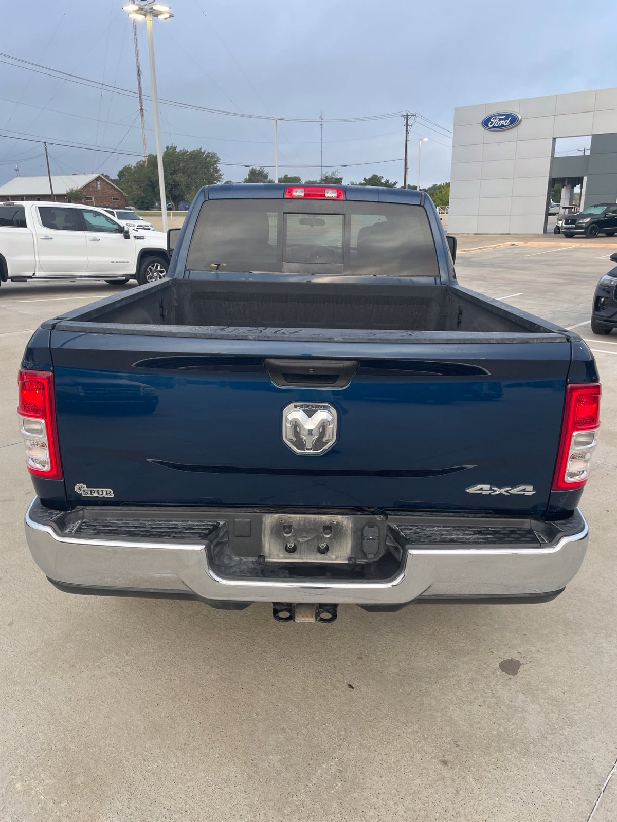 Used 2024 RAM 2500 Tradesman w/ Chrome Appearance Group AWD/4WD image 5
