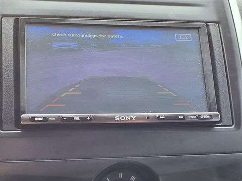 Used 2016 Nissan Versa SV FWD image 19