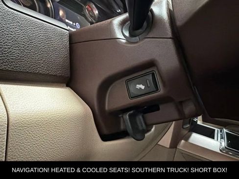 Used 2014 RAM 2500 Longhorn AWD/4WD image 17