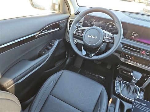 New 2026 Kia Seltos EX image 8