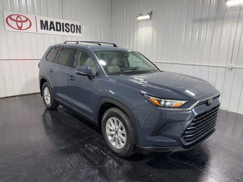 New 2026 Toyota Grand Highlander AWD Hybrid image 4
