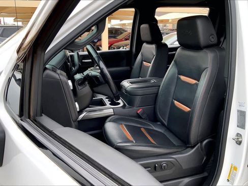 Used 2019 GMC Sierra 1500 AT4 w/ AT4 Premium Package image 8