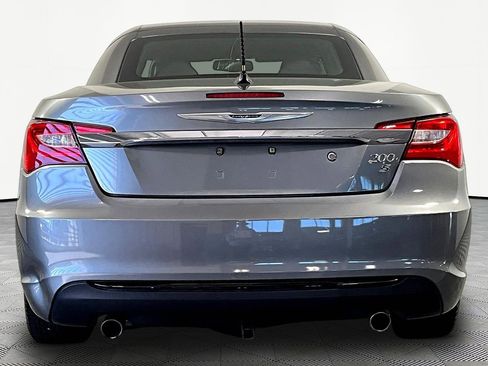 Used 2011 Chrysler 200 S FWD image 5