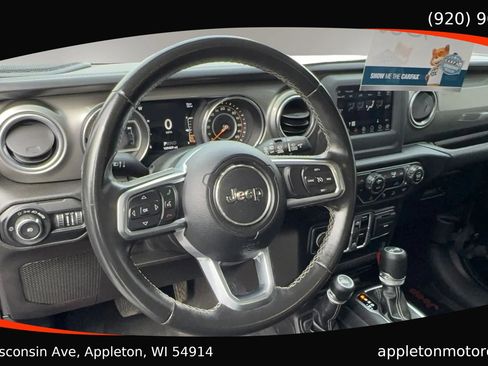 Used 2019 Jeep Wrangler Unlimited Sahara w/ Safety Group image 11