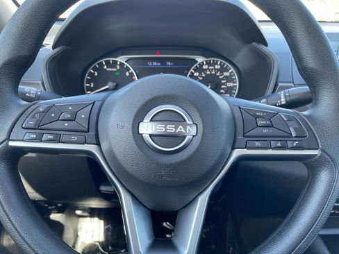 Used 2025 Nissan Altima 2.5 SV image 28