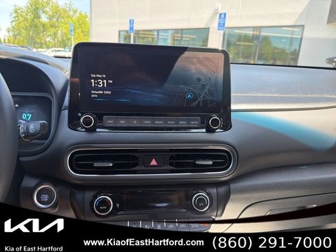 Used 2023 Hyundai Kona Limited AWD/4WD image 28