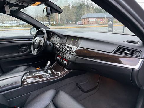 Used 2012 BMW 535i xDrive 535i xDrive AWD 4dr Sedan image 18