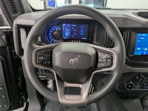 Used 2022 Ford Bronco 2-Door w/ Sasquatch Package AWD/4WD image 25