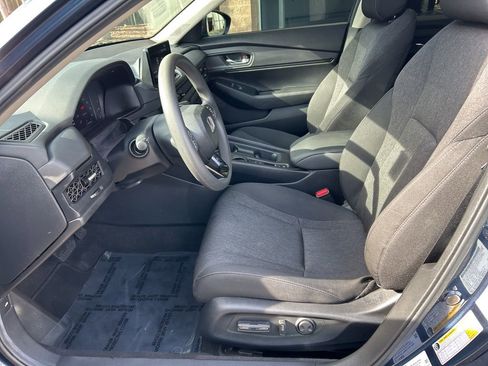 Used 2025 Honda Accord SE image 16