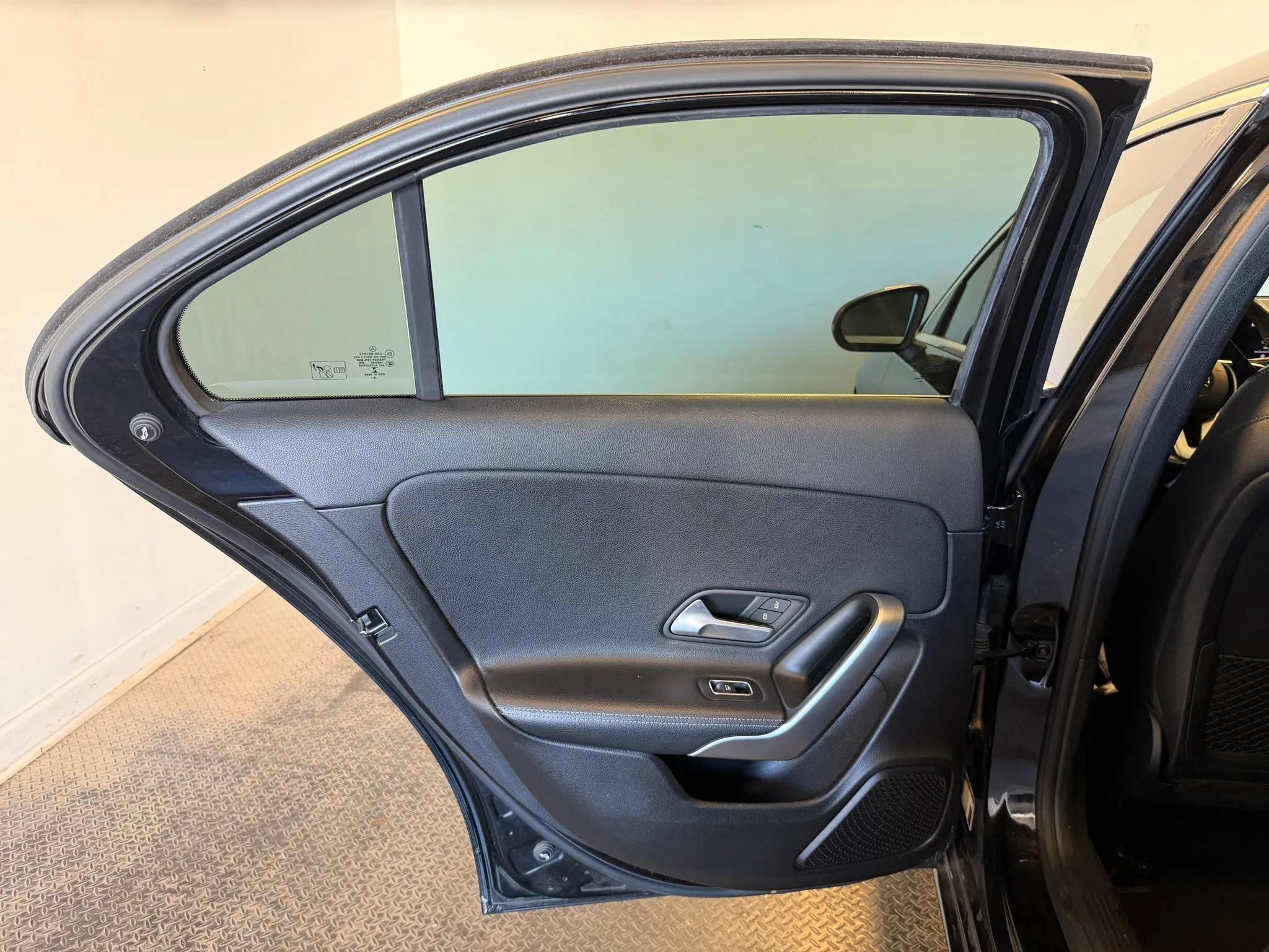 Used 2019 Mercedes-Benz A 220 4MATIC image 33