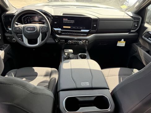 New 2026 GMC Sierra 1500 Elevation image 10