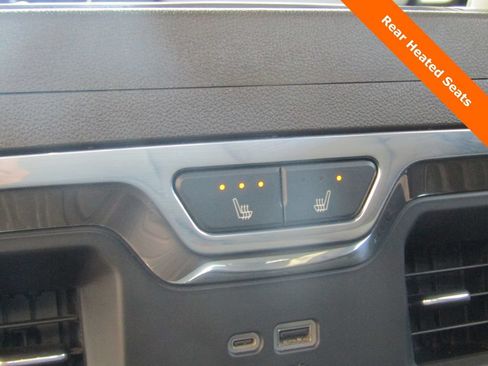 Used 2025 GMC Sierra 2500 SLT w/ SLT Convenience Package AWD/4WD image 23
