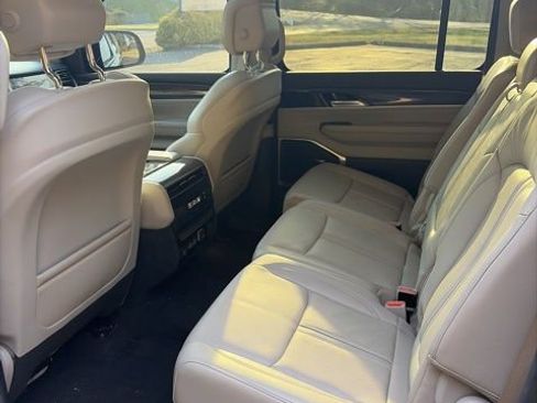 Used 2022 Jeep Wagoneer Series II w/ Premium Group I image 29