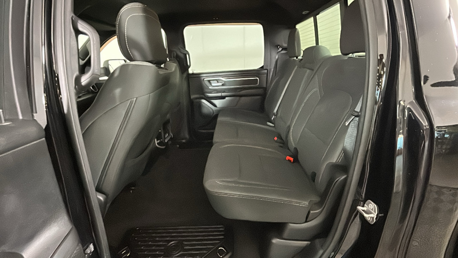 Used 2021 RAM 1500 Big Horn AWD/4WD image 32