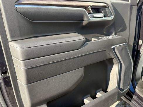 Used 2022 Chevrolet Silverado 1500 LT image 14