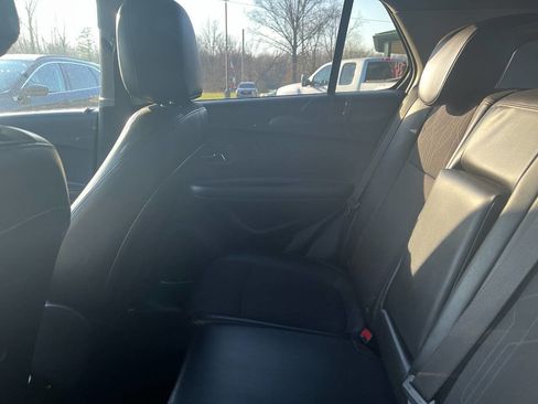 Used 2020 Chevrolet Trax LT w/ LT Convenience Package image 12