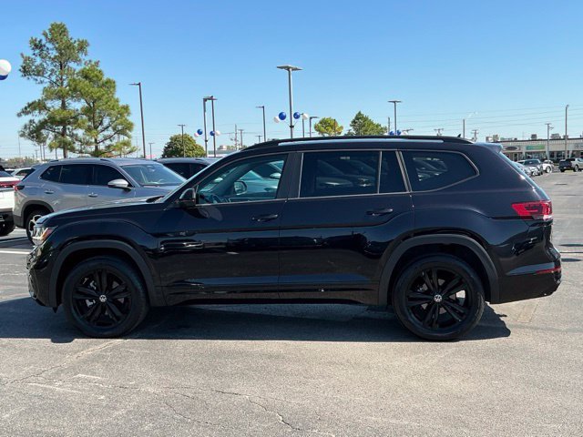 Certified 2023 Volkswagen Atlas SEL R-Line AWD/4WD image 6