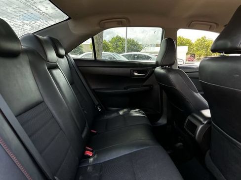 Used 2017 Toyota Camry SE FWD image 27