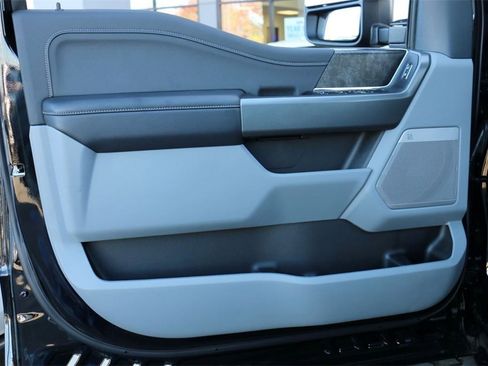 New 2026 Ford F250 XLT w/ XLT Premium Package image 18