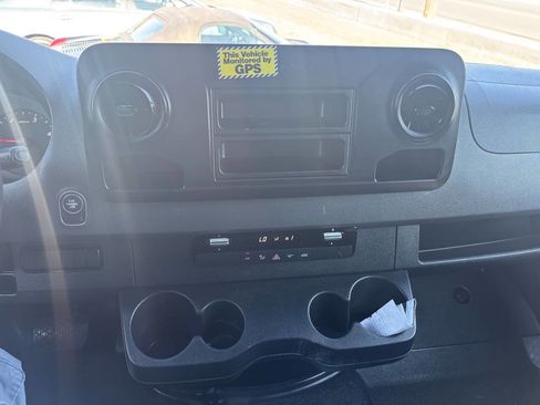 Used 2019 Mercedes-Benz Sprinter 170 Cargo image 17