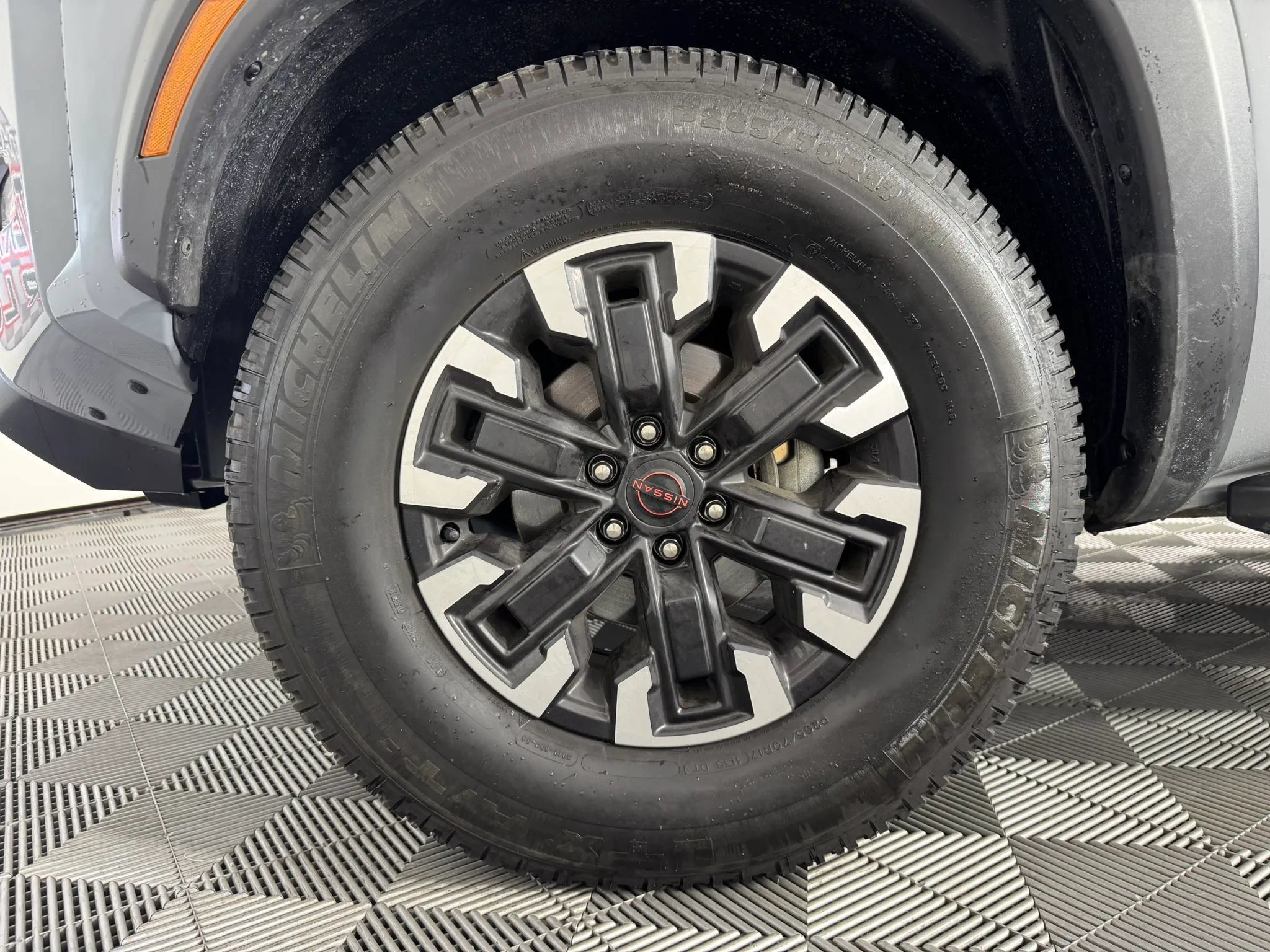 Used 2023 Nissan Frontier PRO-4X w/ Tow Package AWD/4WD image 42