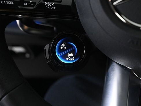 Used 2025 Mercedes-Benz E 53 AMG e 4MATIC Sedan image 26