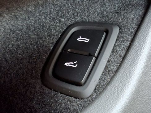 Used 2023 Chevrolet Corvette Stingray Preferred Cpe w/ Battery Protection Package RWD image 31