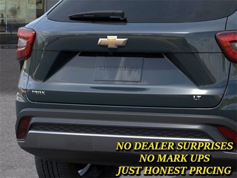 New 2026 Chevrolet Trax LT image 14