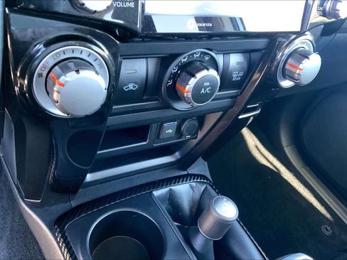 Used 2024 Toyota 4Runner TRD Off-Road image 31