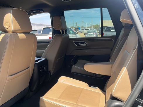 Used 2024 Chevrolet Tahoe Premier image 3