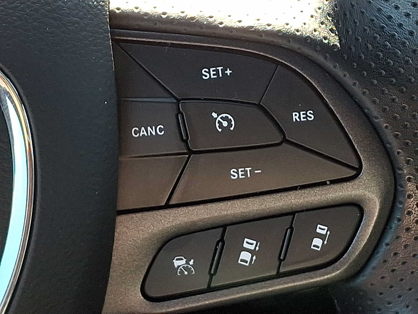 Used 2024 Dodge Durango R/T AWD/4WD image 23