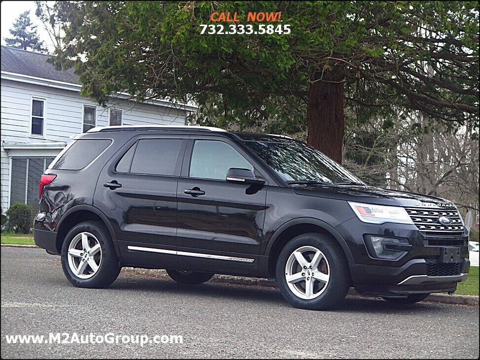 Used 2016 Ford Explorer XLT w/ Equipment Group 202A AWD/4WD image 6
