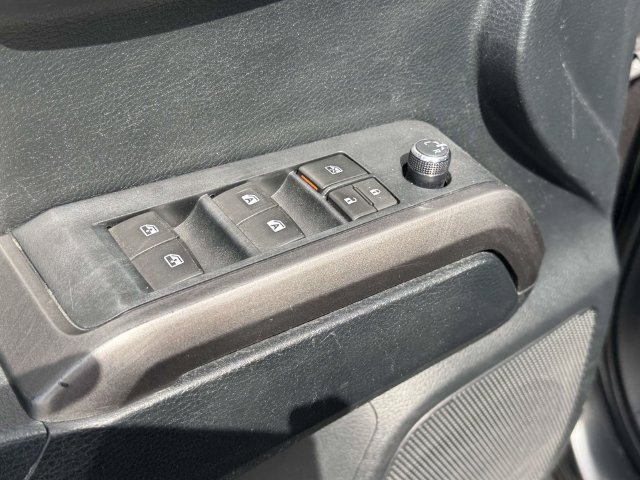 Used 2017 Toyota Tacoma TRD Sport w/ Premium & Technology Package AWD/4WD image 32