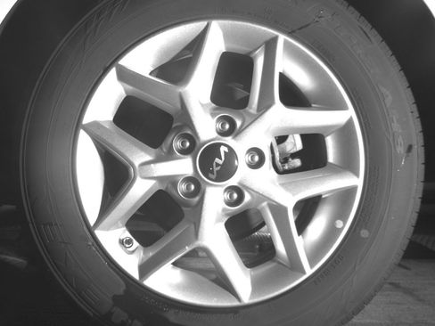 Used 2025 Kia Soul LX w/ LX Technology Package FWD image 13