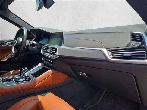 Used 2022 BMW X6 xDrive40i w/ M Sport Package AWD/4WD image 22