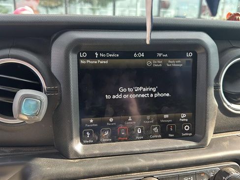 Used 2023 Jeep Wrangler Unlimited Sahara w/ Cold Weather Group AWD/4WD image 25