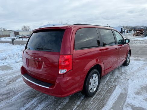 Used 2012 Dodge Grand Caravan SXT image 5