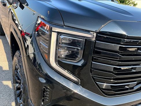 Used 2022 GMC Sierra 1500 AT4X AWD/4WD image 31